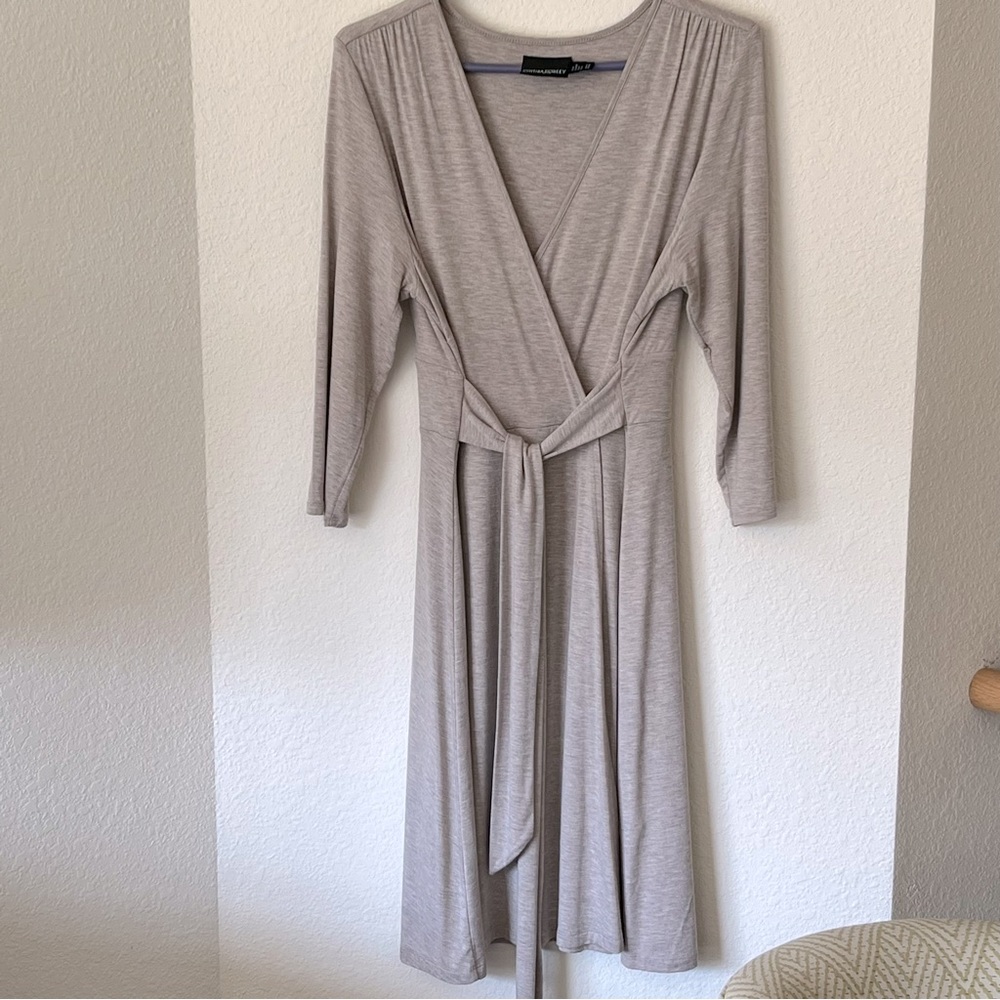 Cynthia Rowley tan dress with tie waist. Women’s Size: M
